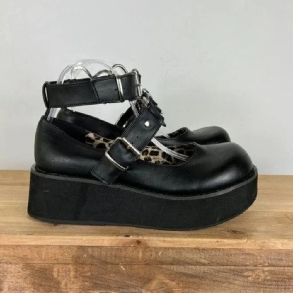 Demonia black vegan platform heart cutout Mary Jane sprite 2 shoes women’s 9